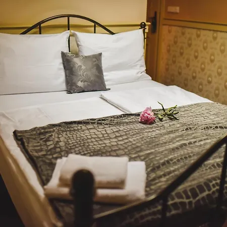 Hotel Zamek Kamenny Dvur