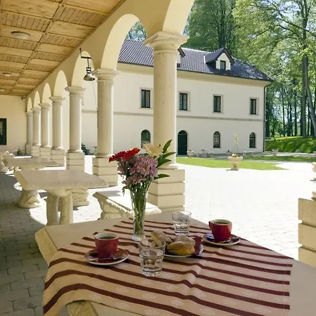 Zamek Kamenny Dvur 4* Kynsperk nad Ohri