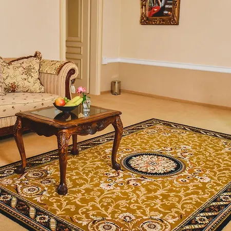 Zamek Kamenny Dvur 4*