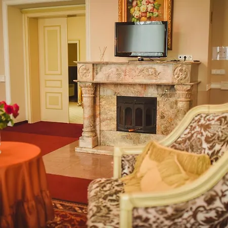 Hotel Zamek Kamenny Dvur 4*