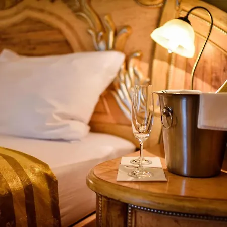 Zámek Kamenný Dvůr Hotel 4*
