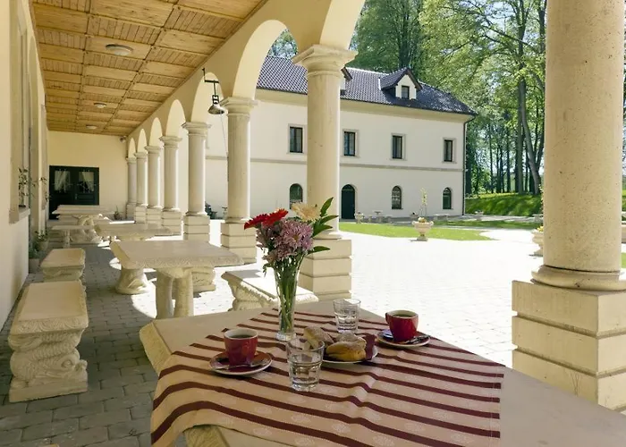 Zamek Kamenny Dvur 4* Kynsperk nad Ohri