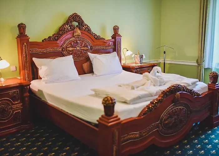 Zamek Kamenny Dvur Hotel Kynsperk nad Ohri