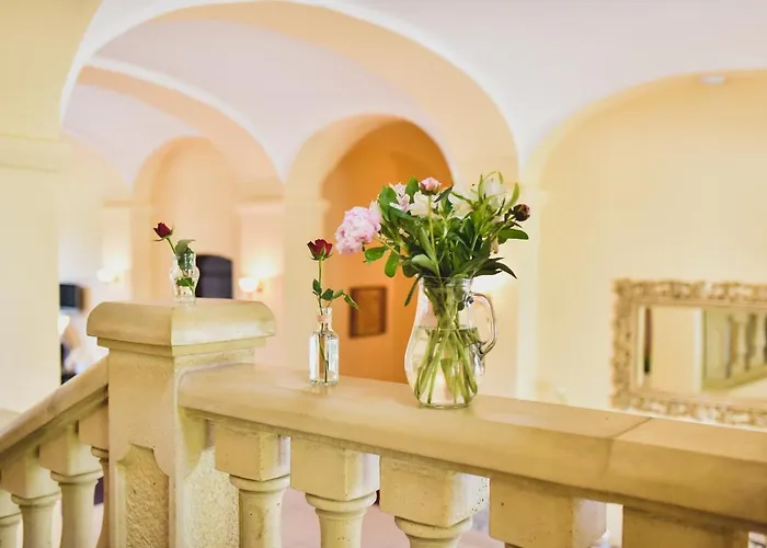 Zamek Kamenny Dvur 4*