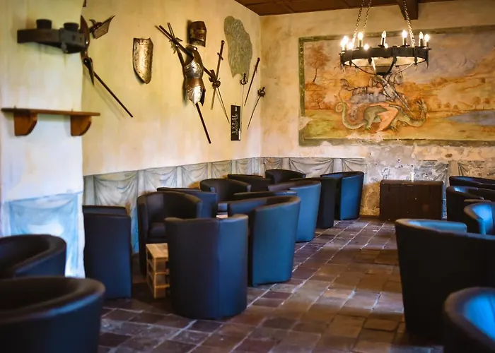 Zamek Kamenny Dvur 4* Kynsperk nad Ohri